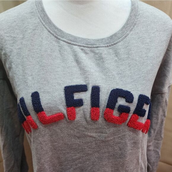 Tommy Hilfiger Gray Pullover Logo Sweatshirt Size Small - Picture 4 of 7